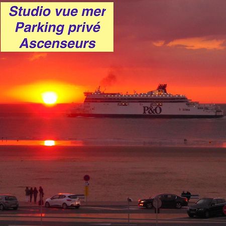 加来Au Rythme Des Ferrys公寓 外观 照片